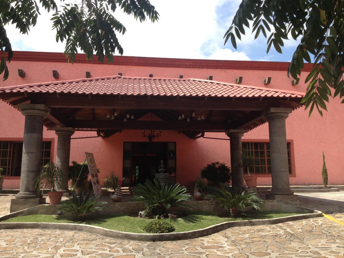 Hotel Hacienda Prom Misantla Exterior photo